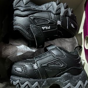 Toddlers Fila sneaker boots